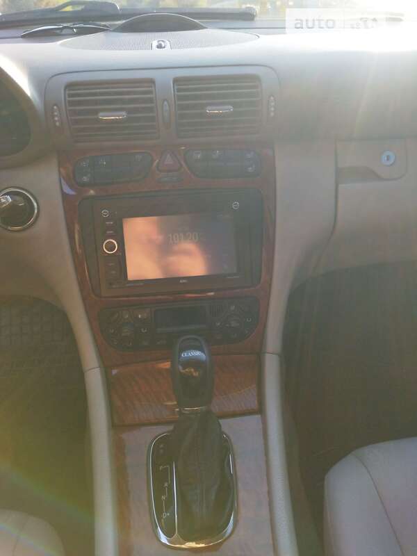 Седан Mercedes-Benz C-Class 2002 в Хмельницком