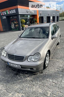 Универсал Mercedes-Benz C-Class 2002 в Коростышеве