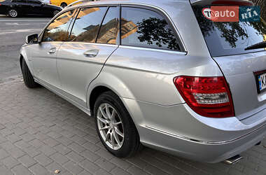 Универсал Mercedes-Benz C-Class 2011 в 