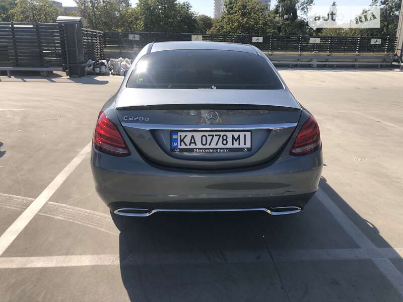 Седан Mercedes-Benz C-Class 2017 в Киеве