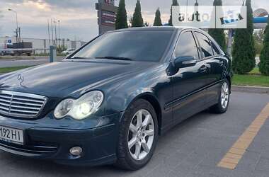 Седан Mercedes-Benz C-Class 2005 в Івано-Франківську