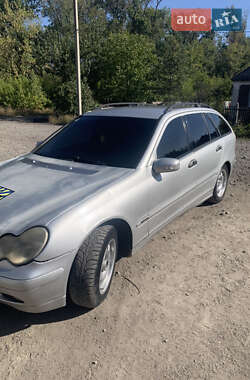 Універсал Mercedes-Benz C-Class 2002 в 