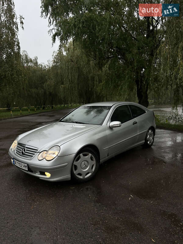 Купе Mercedes-Benz C-Class 2001 в Ровно
