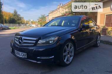 Седан Mercedes-Benz C-Class 2012 в Львове