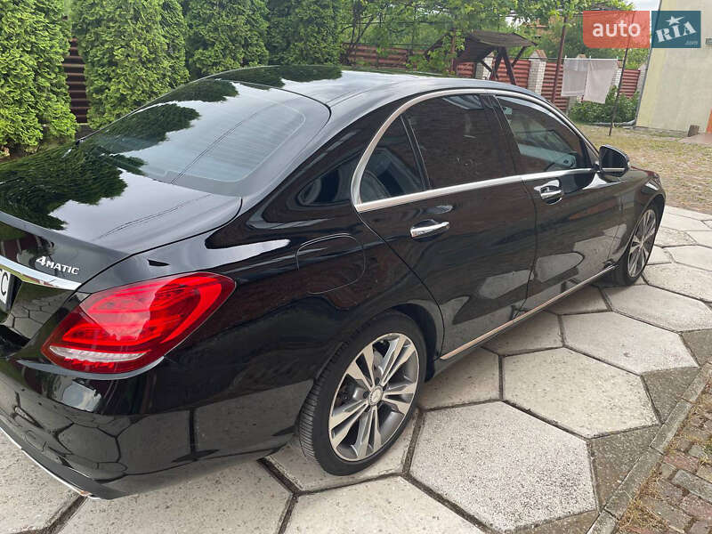 Седан Mercedes-Benz C-Class 2014 в Львове