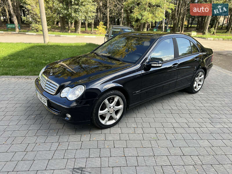 Седан Mercedes-Benz C-Class 2005 в Стрые фото 7 Седан Mercedes-Benz C-Class 2005 в Стрые