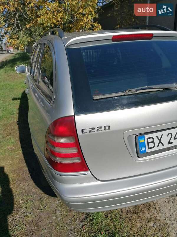 Універсал Mercedes-Benz C-Class 2002 в Волочиську