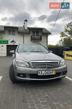 Універсал Mercedes-Benz C-Class 2010 в Трускавці