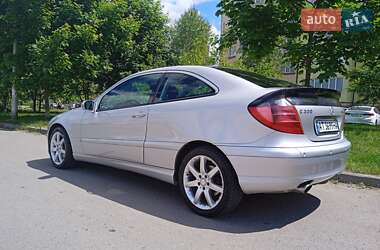 Купе Mercedes-Benz C-Class 2002 в Івано-Франківську