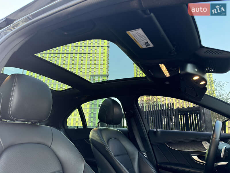 Седан Mercedes-Benz C-Class 2015 в Киеве