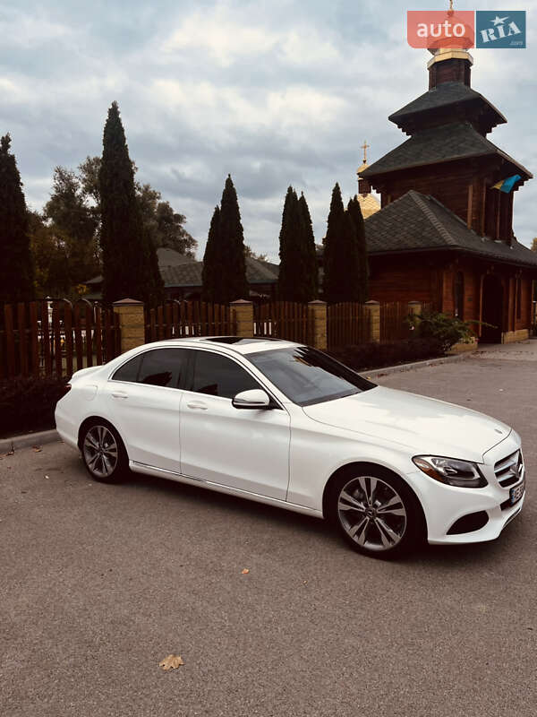 Седан Mercedes-Benz C-Class 2018 в Днепре