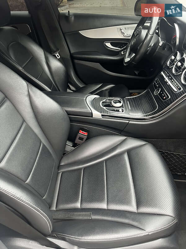 Седан Mercedes-Benz C-Class 2018 в Днепре