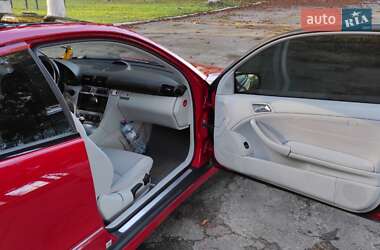 Купе Mercedes-Benz C-Class 2005 в 