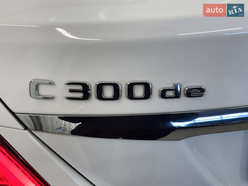 Седан Mercedes-Benz C-Class 2021 в Києві