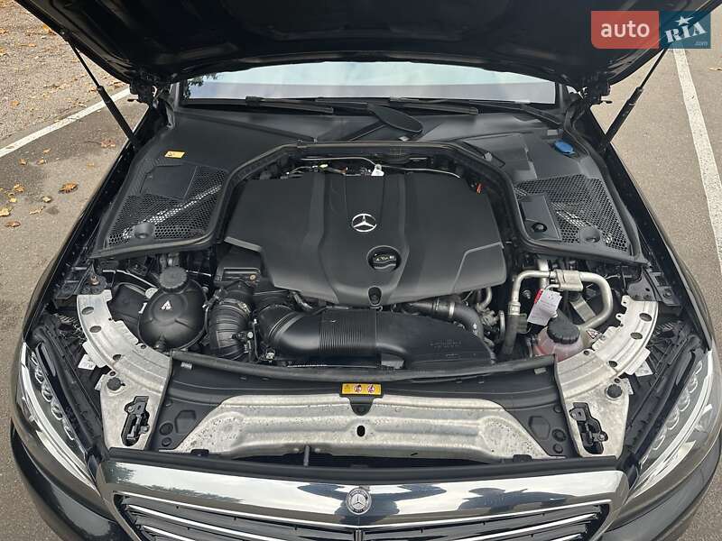Седан Mercedes-Benz C-Class 2015 в Киеве