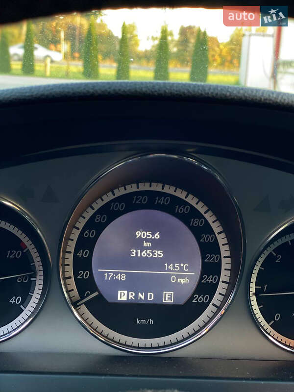 Універсал Mercedes-Benz C-Class 2011 в Нововолинську