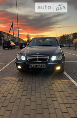 Седан Mercedes-Benz C-Class 2005 в 