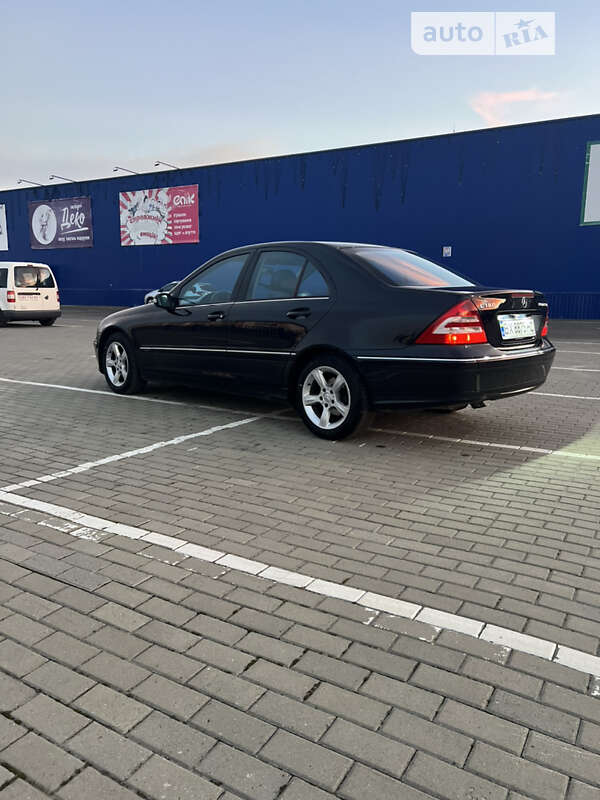 Седан Mercedes-Benz C-Class 2005 в Славуте