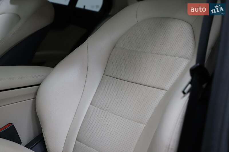 Седан Mercedes-Benz C-Class 2015 в Каменском