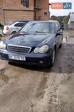 Седан Mercedes-Benz C-Class 2002 в Львове