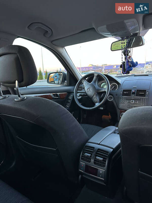 Седан Mercedes-Benz C-Class 2008 в Стрые