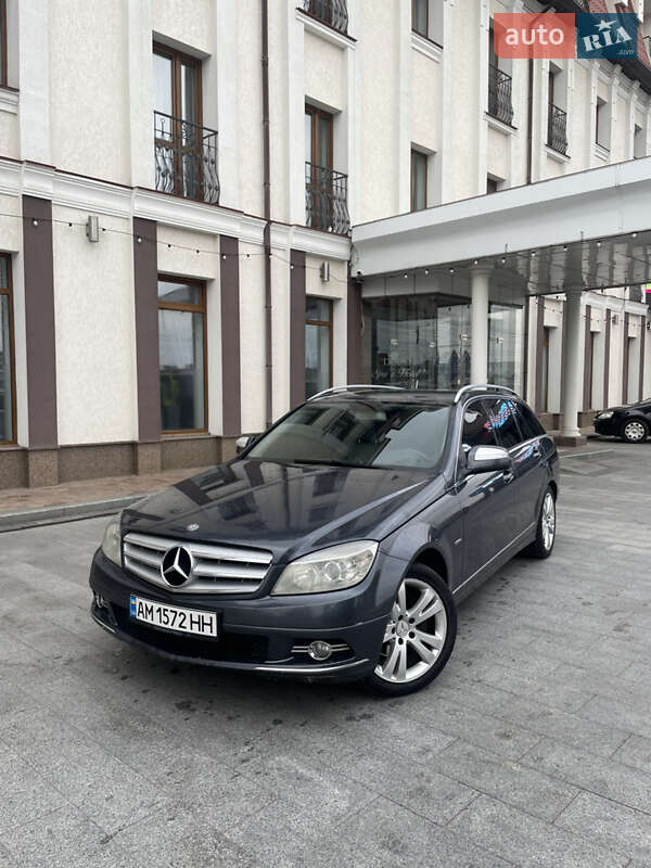 Универсал Mercedes-Benz C-Class 2007 в Житомире