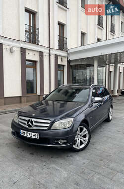 Универсал Mercedes-Benz C-Class 2007 в Житомире