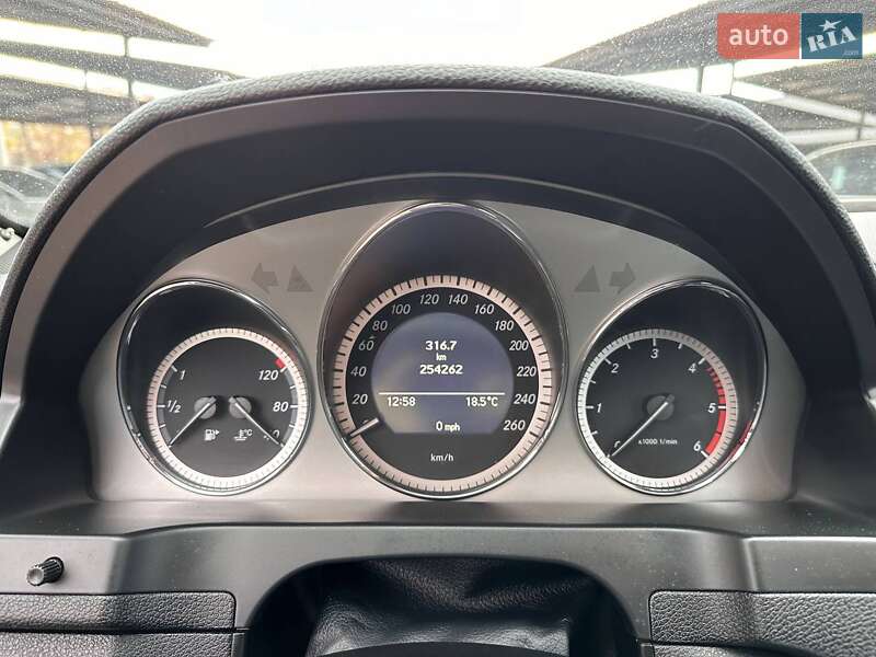 Универсал Mercedes-Benz C-Class 2010 в Кривом Роге