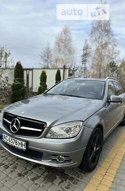 Універсал Mercedes-Benz C-Class 2009 в Луцьку