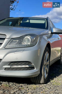 Универсал Mercedes-Benz C-Class 2011 в 