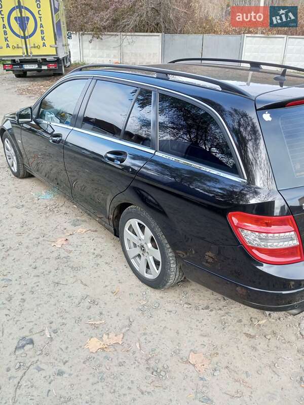 Универсал Mercedes-Benz C-Class 2010 в Мукачево