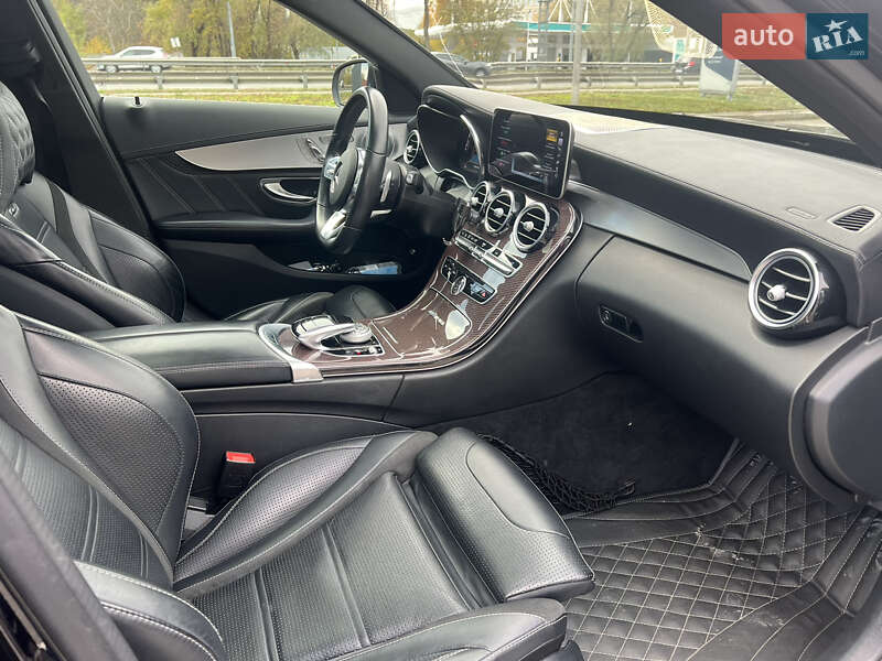 Седан Mercedes-Benz C-Class 2016 в Киеве