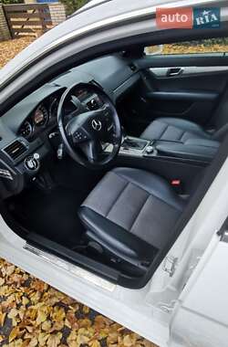 Универсал Mercedes-Benz C-Class 2010 в 