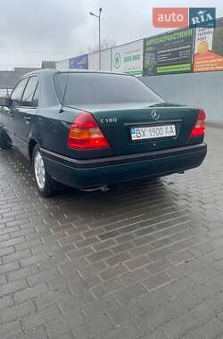 Седан Mercedes-Benz C-Class 1994 в Виннице