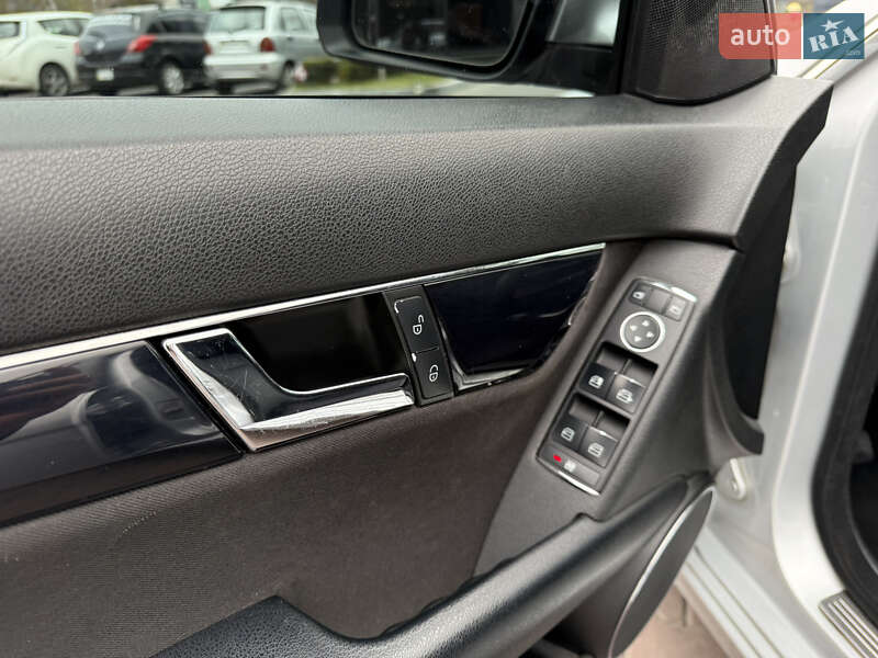 Універсал Mercedes-Benz C-Class 2008 в Одесі