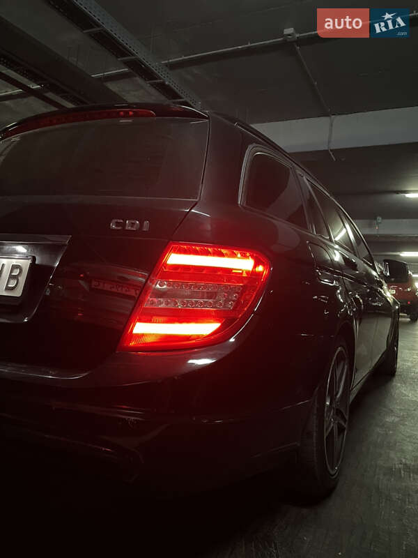 Универсал Mercedes-Benz C-Class 2013 в Каменец-Подольском