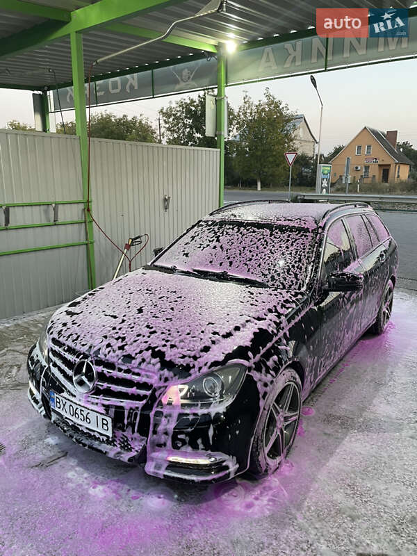 Универсал Mercedes-Benz C-Class 2013 в Каменец-Подольском