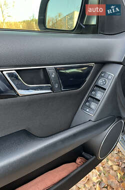 Универсал Mercedes-Benz C-Class 2008 в 