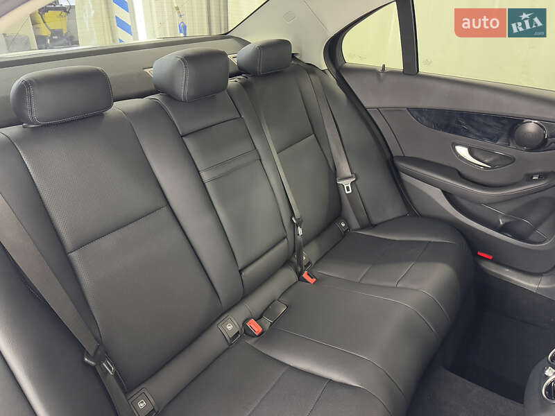 Седан Mercedes-Benz C-Class 2021 в Києві