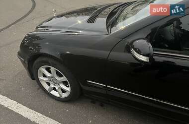 Універсал Mercedes-Benz C-Class 2005 в 