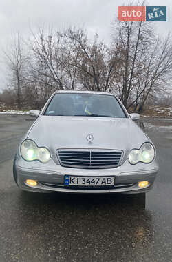 Седан Mercedes-Benz C-Class 2003 в Дымере