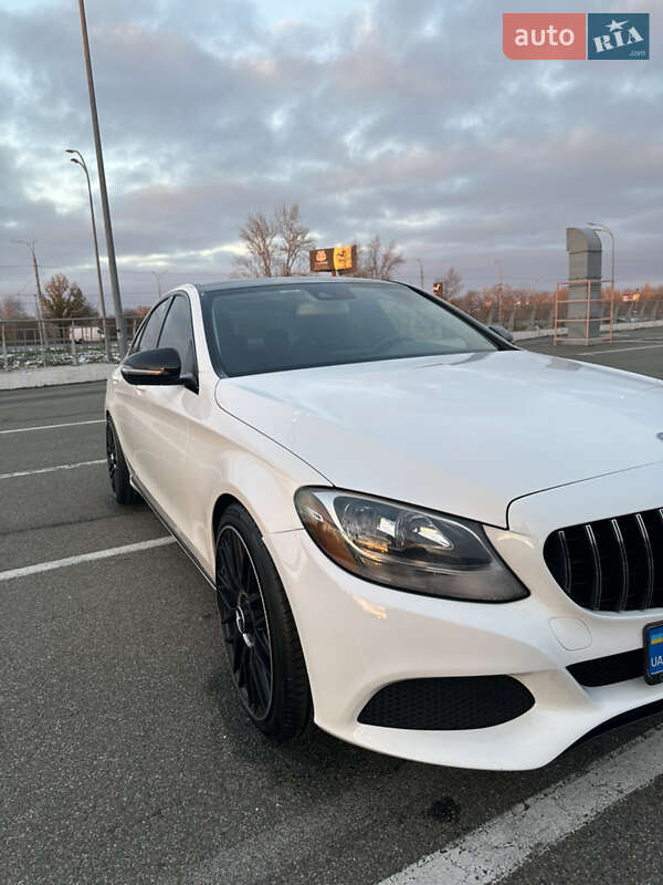 Седан Mercedes-Benz C-Class 2016 в Києві