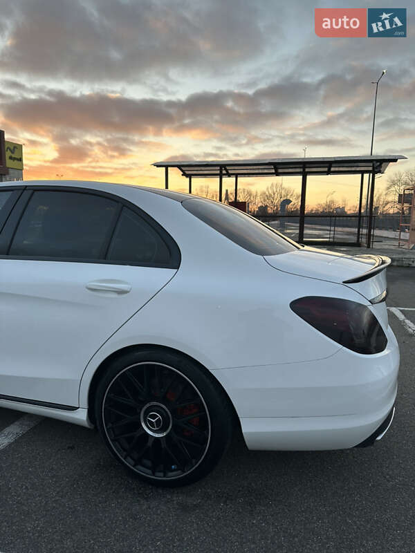 Седан Mercedes-Benz C-Class 2016 в Києві