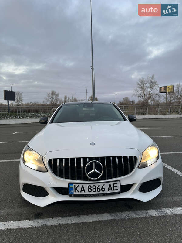 Седан Mercedes-Benz C-Class 2016 в Києві