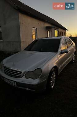 Седан Mercedes-Benz C-Class 2000 в Тернополе