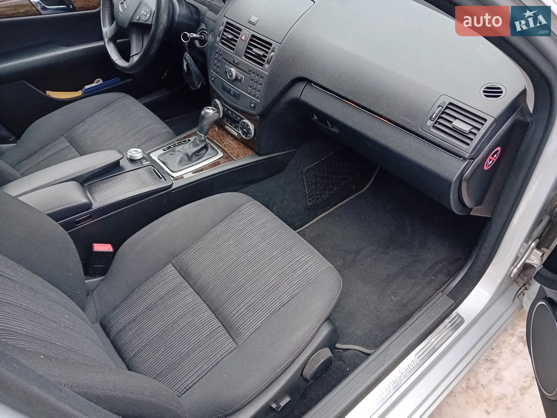 2010 Mercedes-Benz C-klasse - мініатюра 26