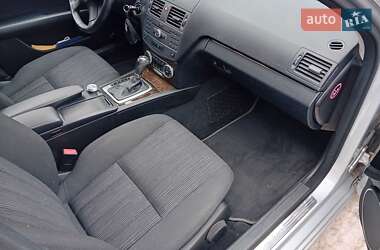 Универсал Mercedes-Benz C-Class 2010 в 