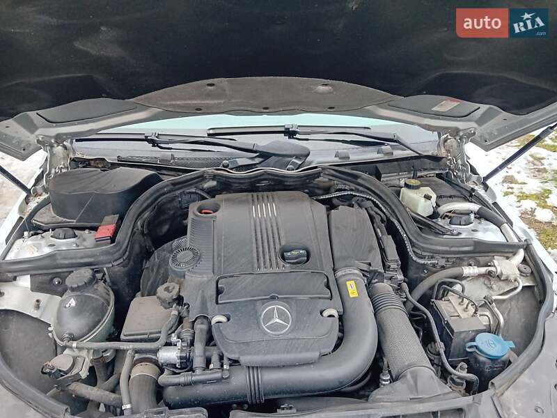 Универсал Mercedes-Benz C-Class 2010 в Староконстантинове