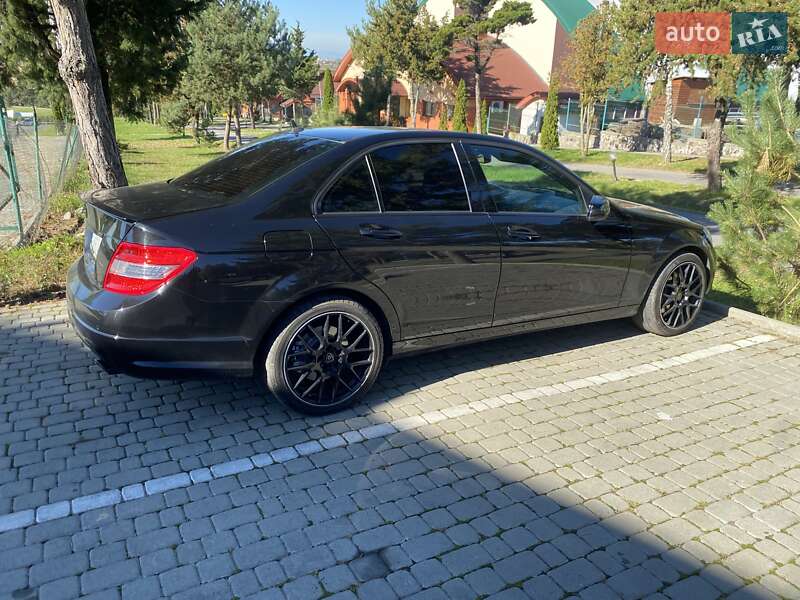 Седан Mercedes-Benz C-Class 2010 в Иршаве фото 3 Седан Mercedes-Benz C-Class 2010 в Иршаве