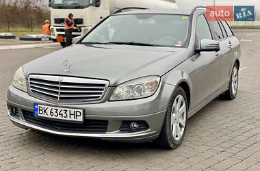 Універсал Mercedes-Benz C-Class 2009 в Рівному